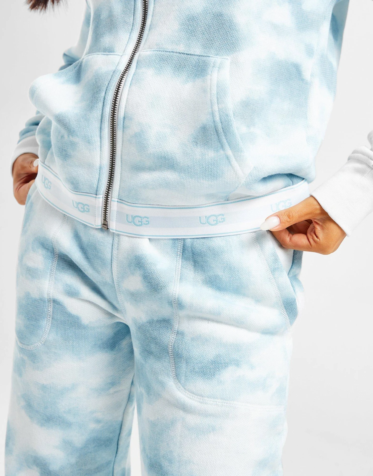 UGG Logo Tape Full Zip Hoodie 7 UGG Logo Tape Full Zip Hoodie - Image 5