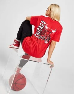 New Era NBA Chicago Bulls Back Graphic T-Shirt