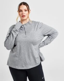 Nike Plus Size Element 1/4 Zip Top