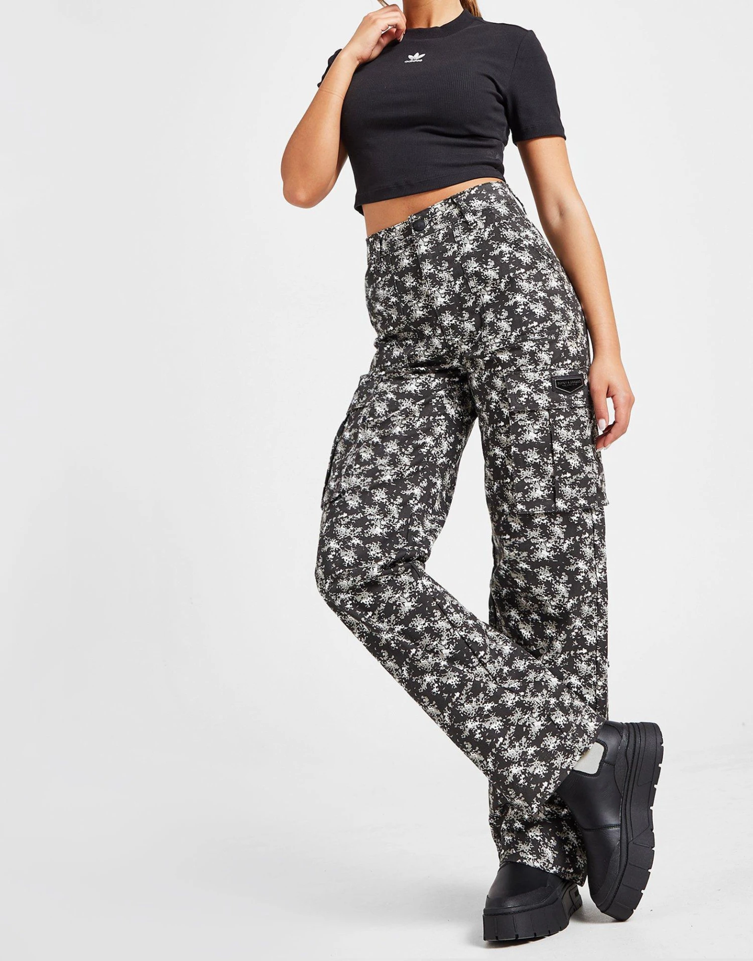 Supply & Demand Wide Leg Cargo Pants 3 Supply & Demand Wide Leg Cargo Pants