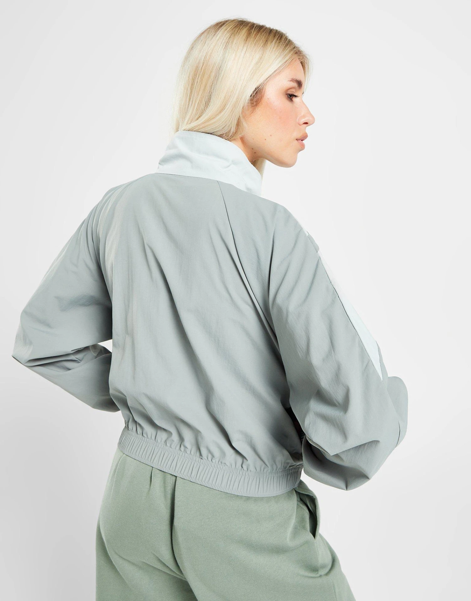 Reebok Classics Woven Track Jacket 5 Reebok Classics Woven Track Jacket - Image 3