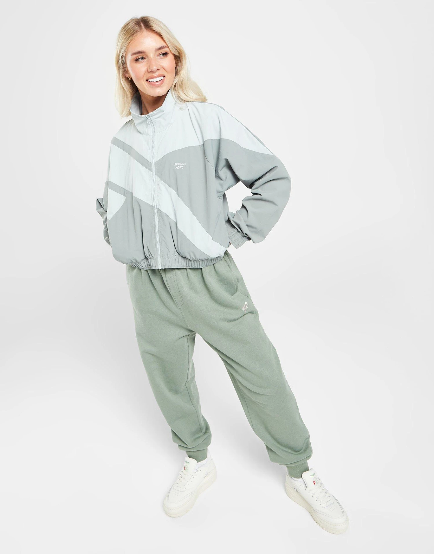 Reebok Classics Woven Track Jacket 6 Reebok Classics Woven Track Jacket - Image 4