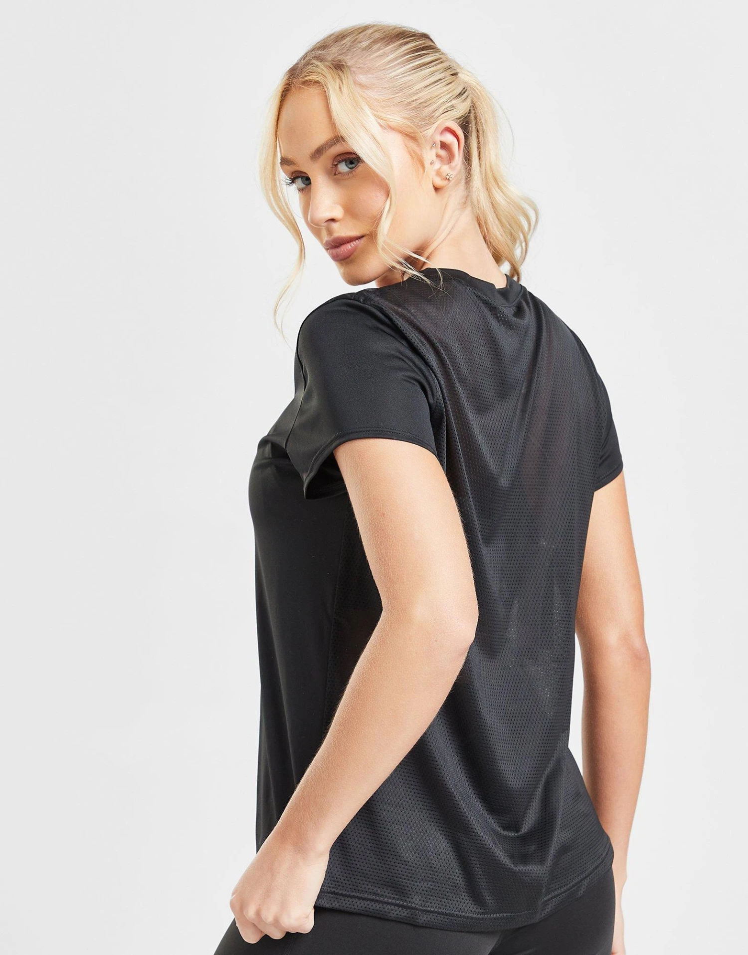 Reebok Core T-Shirt 6 Reebok Core T-Shirt - Image 4