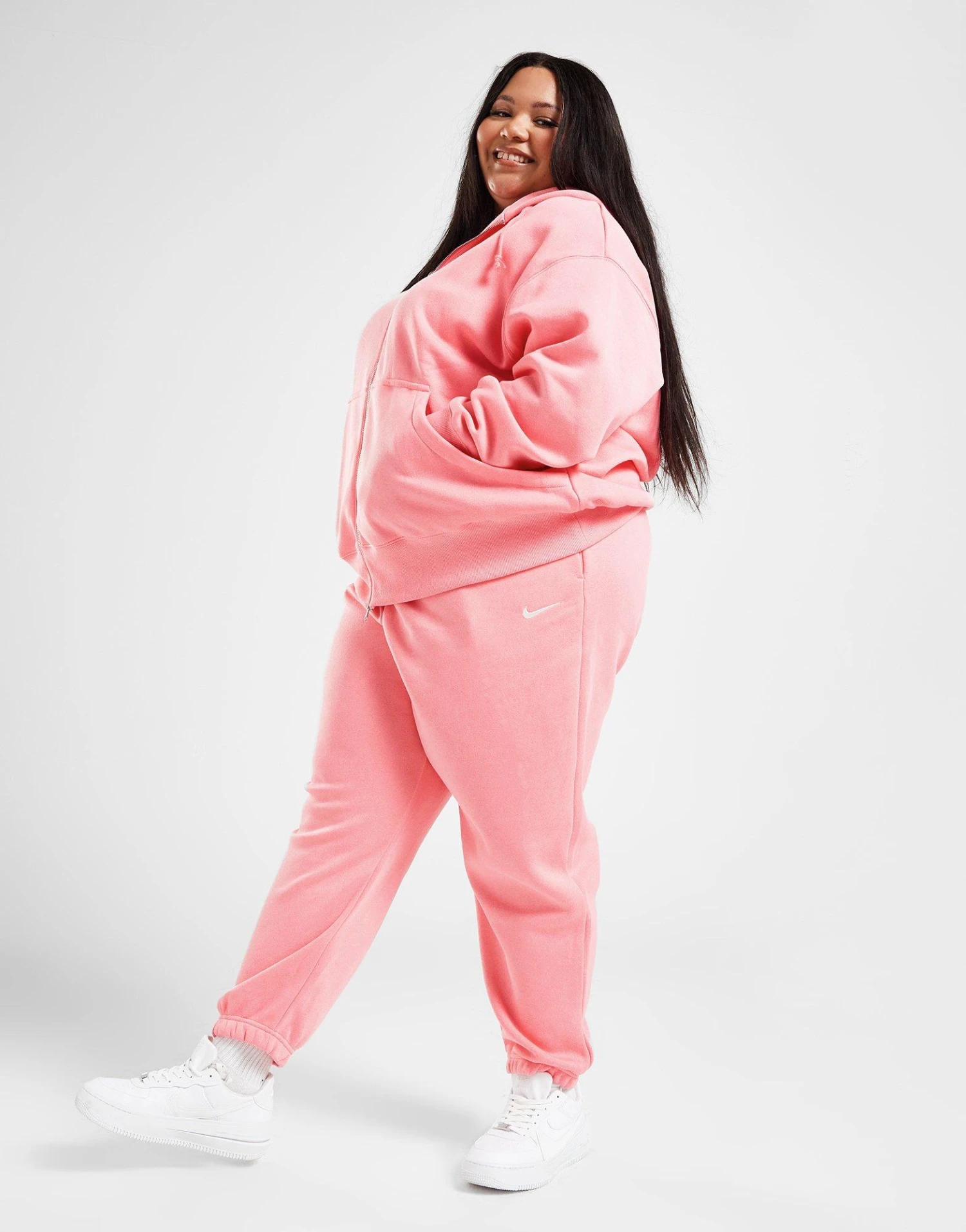 Nike Plus Size Phoenix Fleece Oversized Joggers 7 Nike Plus Size Phoenix Fleece Oversized Joggers - Image 5
