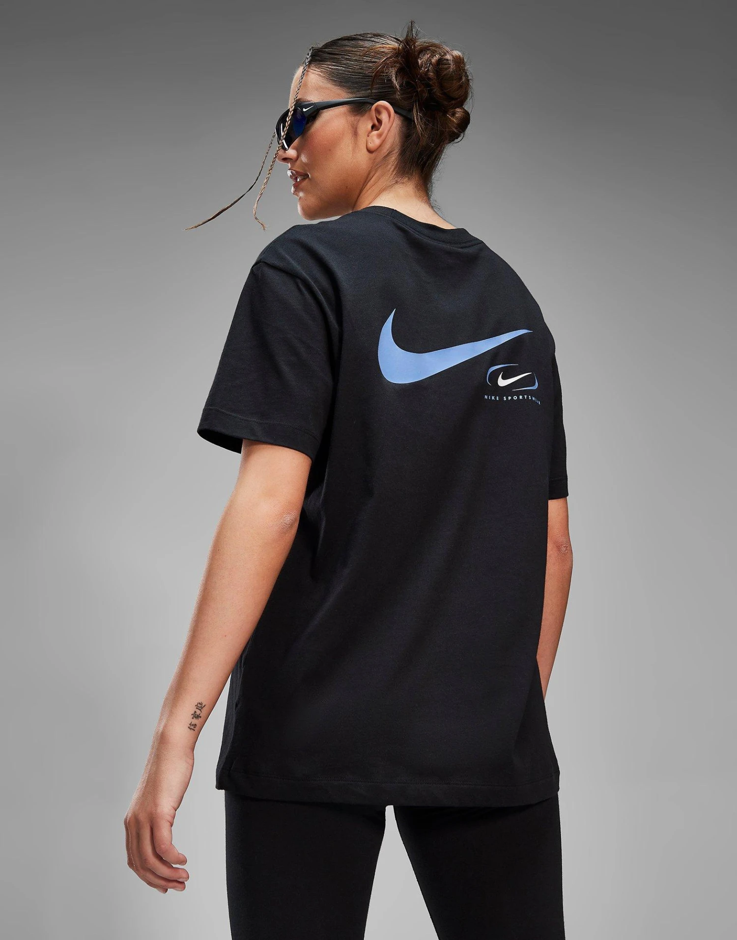 Nike Swoosh T-Shirt 6 Nike Swoosh T-Shirt - Image 4