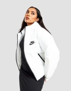 Nike Therma-FIT Repel Hooded Puffer Jacket